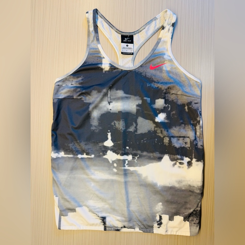 Nike Dri-Fit Women’s Tank Top, size S, EUC